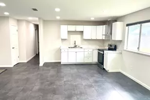 9342 Los Torres Dr, Elk Grove, CA 95624 - Photo 5