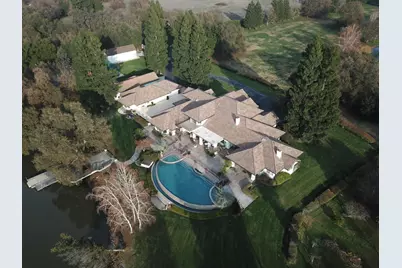 10676 Wilton Road, Elk Grove, CA 95624 - Photo 13