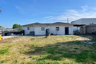 1120 W F St, Oakdale, CA 95361 - Photo 31