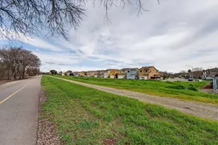 2852 Crested St, West Sacramento, CA 95691 - Photo 27