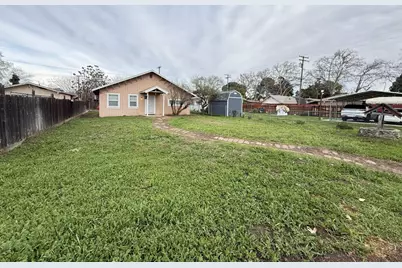 223 Rosemont Avenue, Modesto, CA 95351 - Photo 3