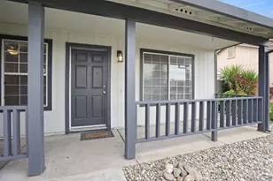 1049 Lake Park Ave, Galt, CA 95632 - Photo 3