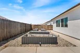 4651 Trumpet Lily Wy, Roseville, CA 95747 - Photo 31