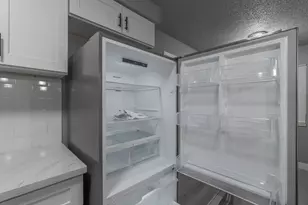 185 Estes Way, Sacramento, CA 95838 - Photo 53