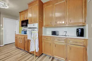 738 Costa Dr, Lodi, CA 95240 - Photo 29