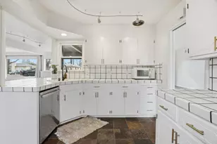 507 Coronado Way, Modesto, CA 95350 - Photo 13