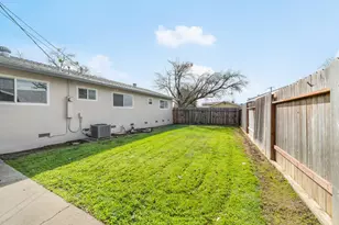 3298 Rosemont Dr, Sacramento, CA 95826 - Photo 39