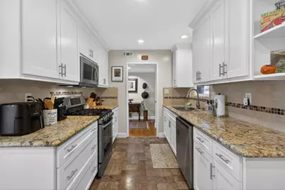 7366 West Parkway, Sacramento, CA 95823 - Photo 9