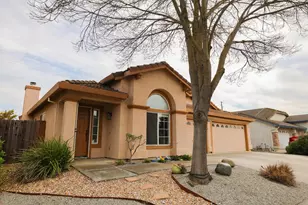 939 Witham Dr, Woodland, CA 95776 - Photo 3