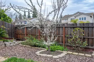 1800 Ambridge Dr, Roseville, CA 95747 - Photo 43