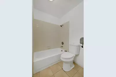 8115 Sonoma Hills Way, Sacramento, CA 95828 - Photo 35