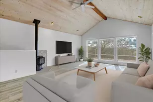 17572 Long Branch Ct, Penn Valley, CA 95946 - Photo 5