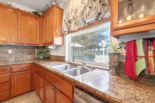 1011 Tulloch Dr, Tracy, CA 95304 - Photo 17