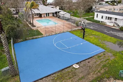 Village Circle, Sacramento, CA 95838 - Photo 19