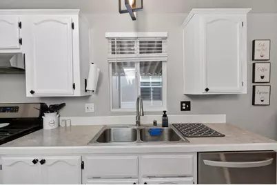 Village Circle, Sacramento, CA 95838 - Photo 5