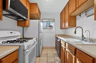 6442 Auburn, Citrus Heights, CA 95621 - Photo 7