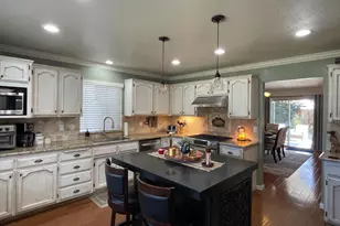 1689 Greenwood Way, Yuba City, CA 95993 - Photo 7