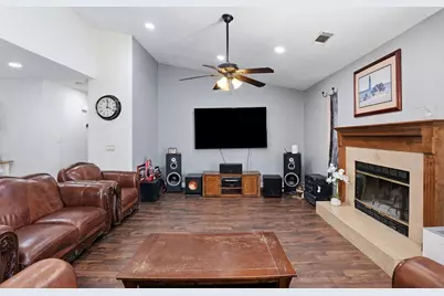 537 Elmwood Drive, Los Banos, CA 93635 - Photo 9