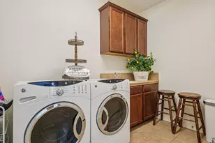 10025 Winkle Cir, Elk Grove, CA 95757 - Photo 25