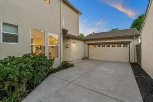 2070 Fenmore Way, Sacramento, CA 95835 - Photo 5