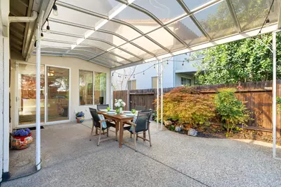 2070 Fenmore Way, Sacramento, CA 95835 - Photo 33