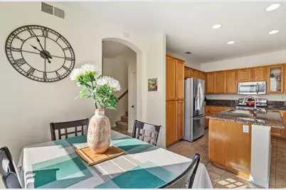 2070 Fenmore Way, Sacramento, CA 95835 - Photo 17