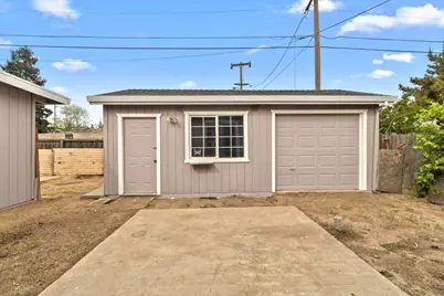1805 Aloha Way, Modesto, CA 95350 - Photo 17