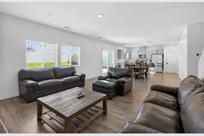 8883 Sebago Way, Elk Grove, CA 95758 - Photo 9