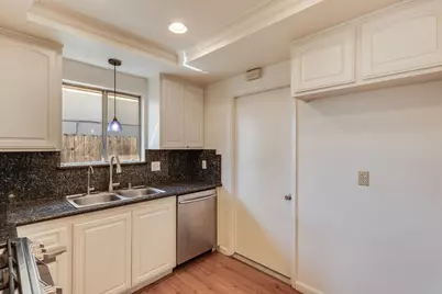 5900 Yeoman Way, Citrus Heights, CA 95610 - Photo 11