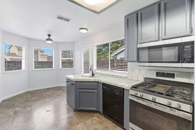 8465 Day Lillies Lane, Citrus Heights, CA 95610 - Photo 11