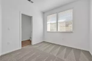 50 Regency Park Cir, Sacramento, CA 95835 - Photo 17