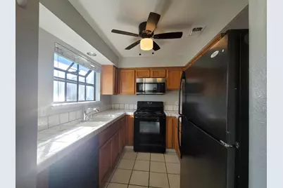 1117 Bell Street #9, Sacramento, CA 95825 - Photo 3