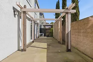 1516 Fog Bank Dr, Stockton, CA 95204 - Photo 11