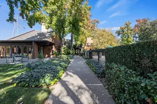 2241 Woodside Ln, Sacramento, CA 95825 - Photo 17