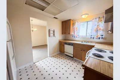 1118 Fallbrook Drive, Stockton, CA 95210 - Photo 13