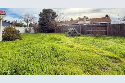 1118 Fallbrook Drive, Stockton, CA 95210 - Photo 37