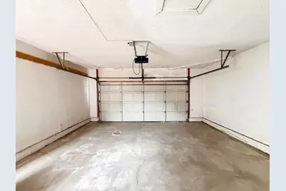 1118 Fallbrook Drive, Stockton, CA 95210 - Photo 33