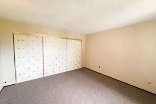 1118 Fallbrook Dr, Stockton, CA 95210 - Photo 17