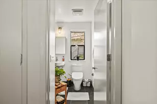 1327 E Sutter Walk, Sacramento, CA 95816 - Photo 21