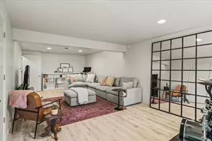 1327 E Sutter Walk, Sacramento, CA 95816 - Photo 37