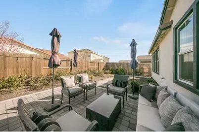 7447 Darque Way, Elk Grove, CA 95757 - Photo 9