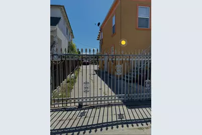 9419 B St, Oakland, CA 94603 - Photo 3