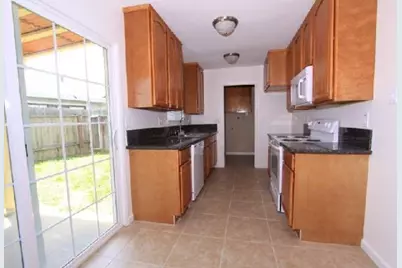 7702 Loucreta Drive, Sacramento, CA 95828 - Photo 3