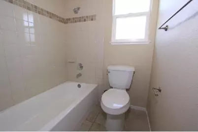 7702 Loucreta Drive, Sacramento, CA 95828 - Photo 15