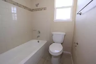 7702 Loucreta Dr, Sacramento, CA 95828 - Photo 15