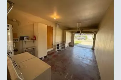 32 E McKenzie Avenue, Stockton, CA 95204 - Photo 23