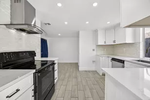 8055 Stags Leap Ct, Sacramento, CA 95829 - Photo 15