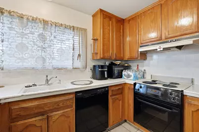 8187 La Riviera Drive, Sacramento, CA 95826 - Photo 9