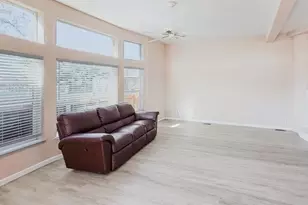 7033 34th St, North Highlands, CA 95660 - Photo 9