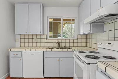 1127 Castle Oaks Drive, Stockton, CA 95210 - Photo 9